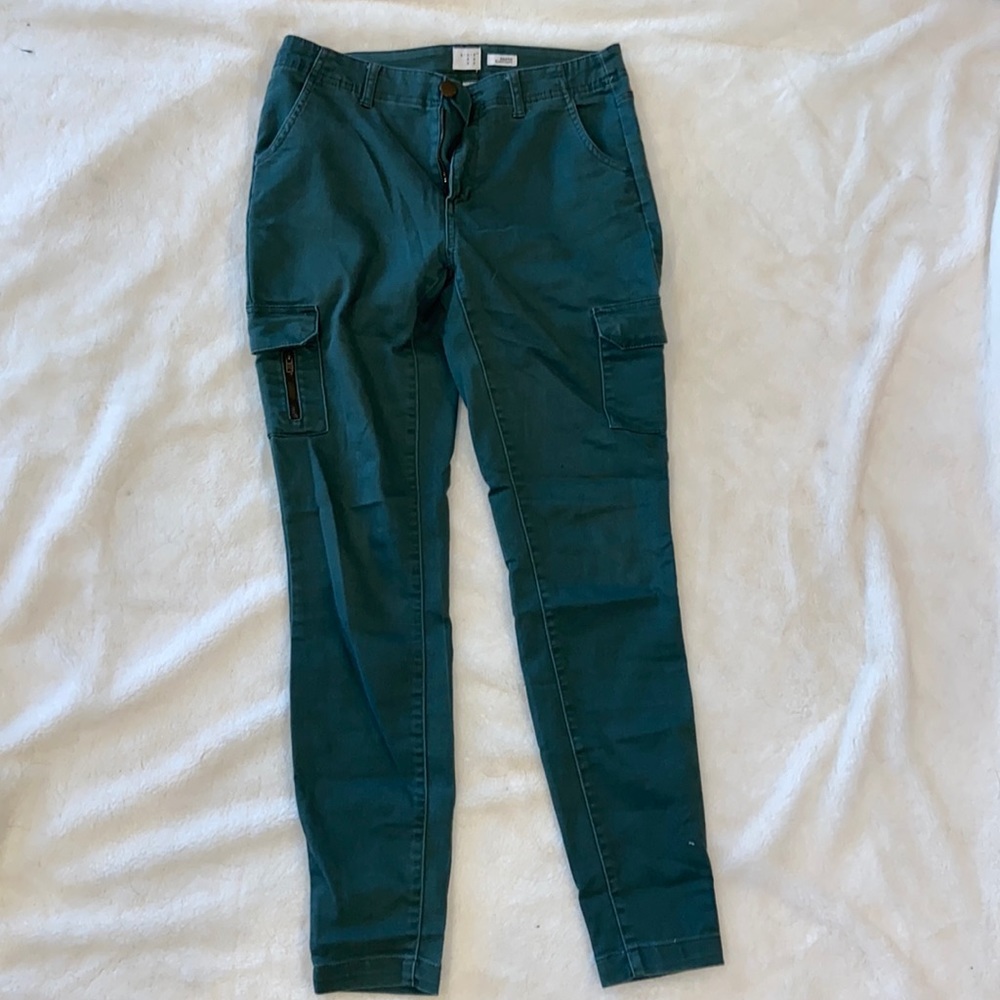 A new day cargo skinny pants. Size 4